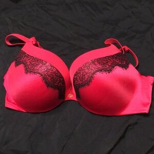 Victoria’s Secret push up bra